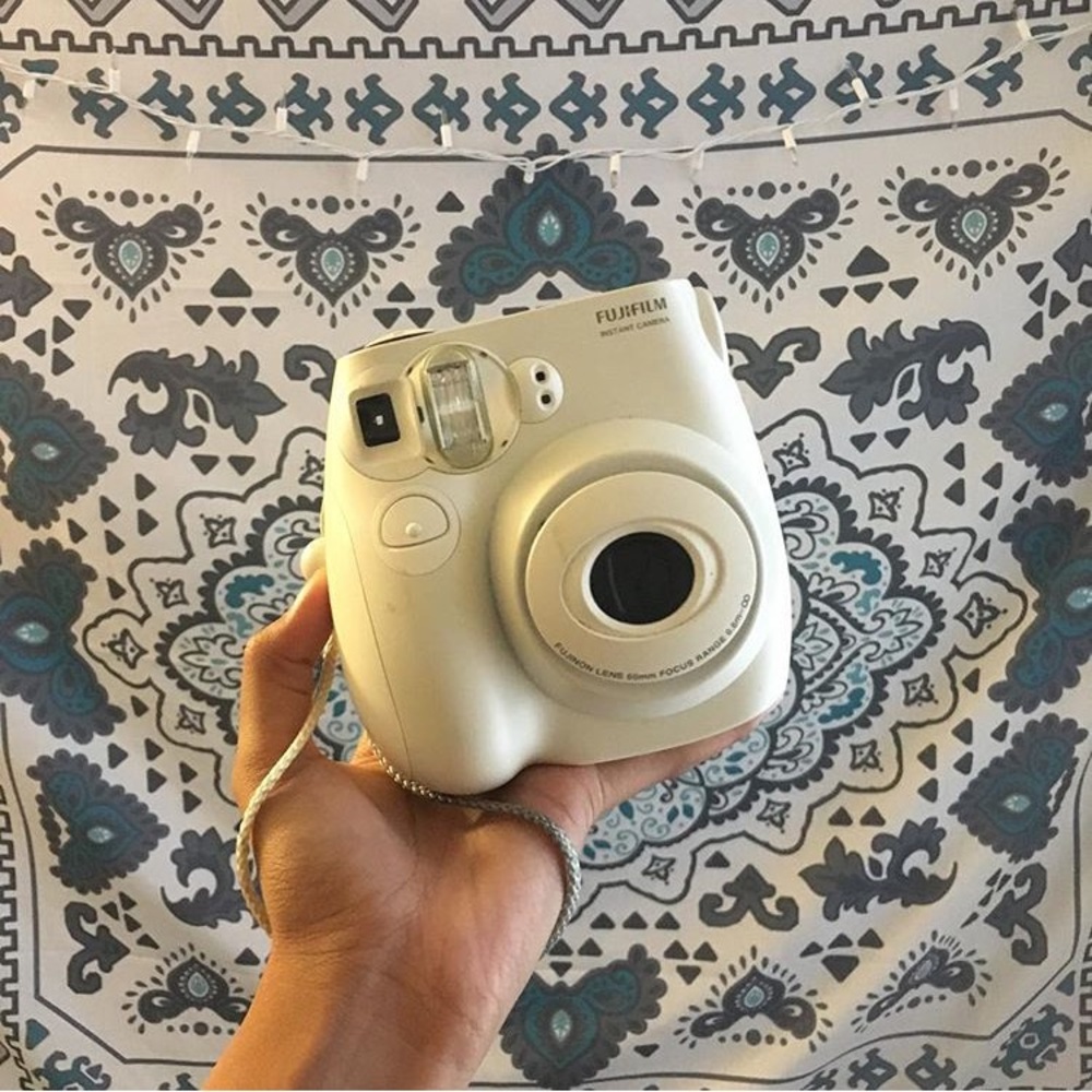 7s Polaroid Camera